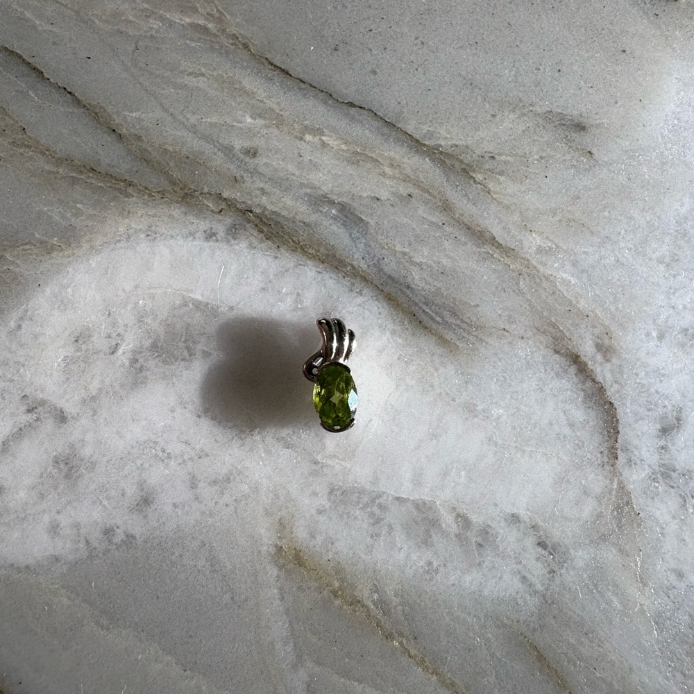 Peridot pendant
